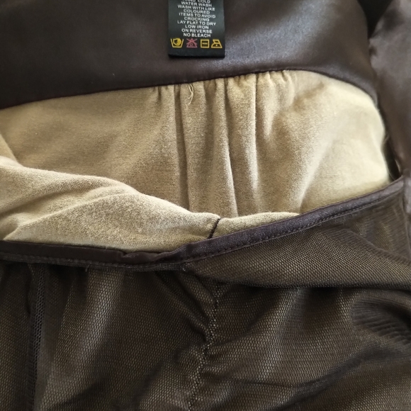 Layered Chocolate Sleeveless Top - Picture 6 of 6